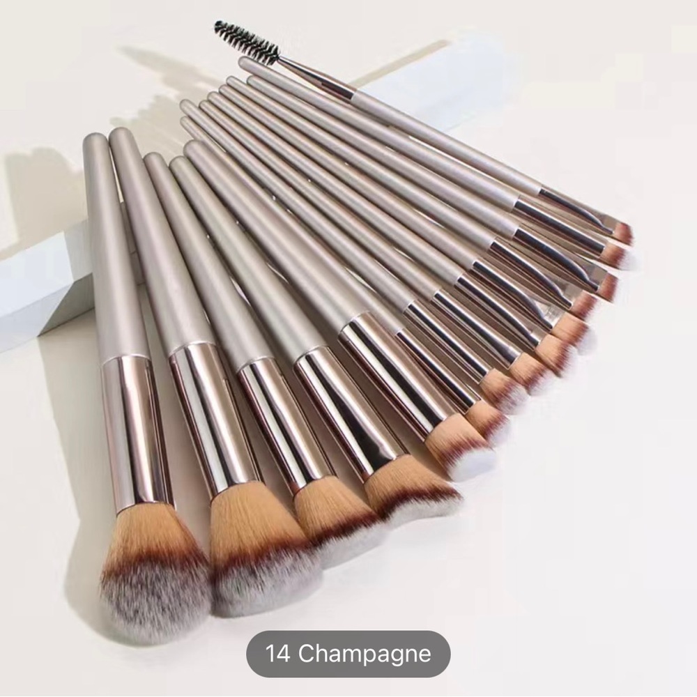 Makeup brush set - Picture 9 of 11